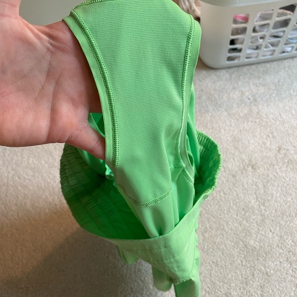 Lululemon Hotty Hot High Rise 4 Inch Shorts - Picture 3 of 5